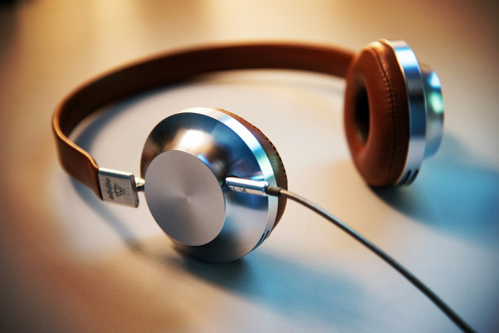 Heritage wired headphones